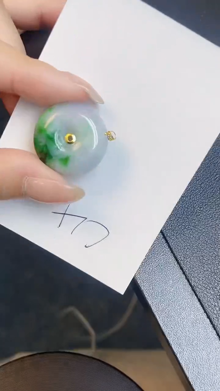 【闪购商品】翡翠颈饰18K金镶嵌00000000