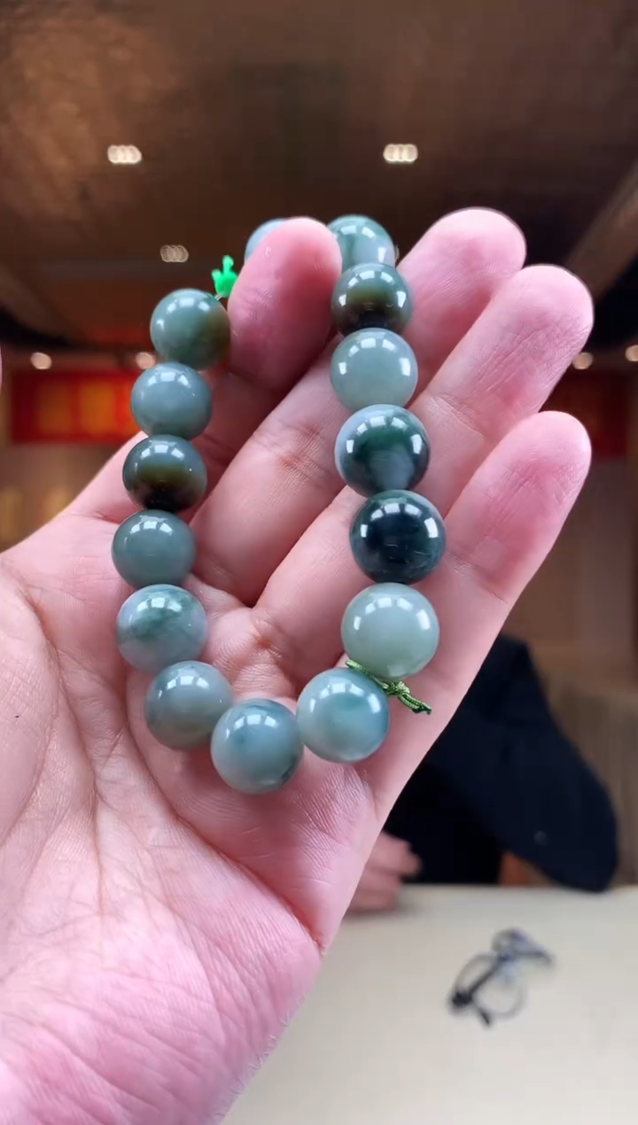 【闪购商品】翡翠颈饰未镶嵌             *64