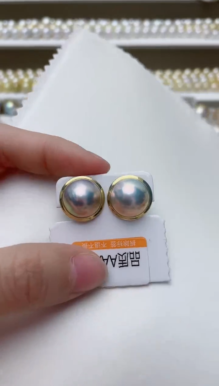 【闪购商品】拼合珍珠（马贝珠）耳饰18K金镶嵌A79