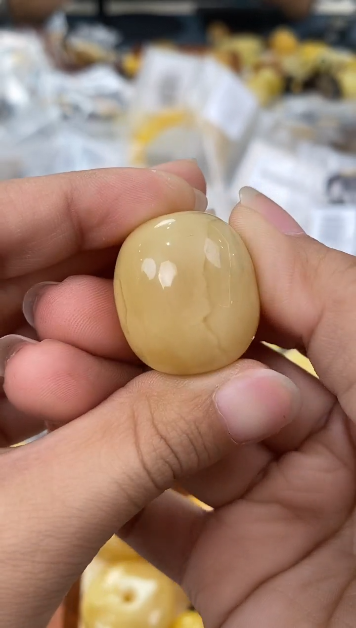 未镶嵌琥珀裸石天然琥珀蜜蜡