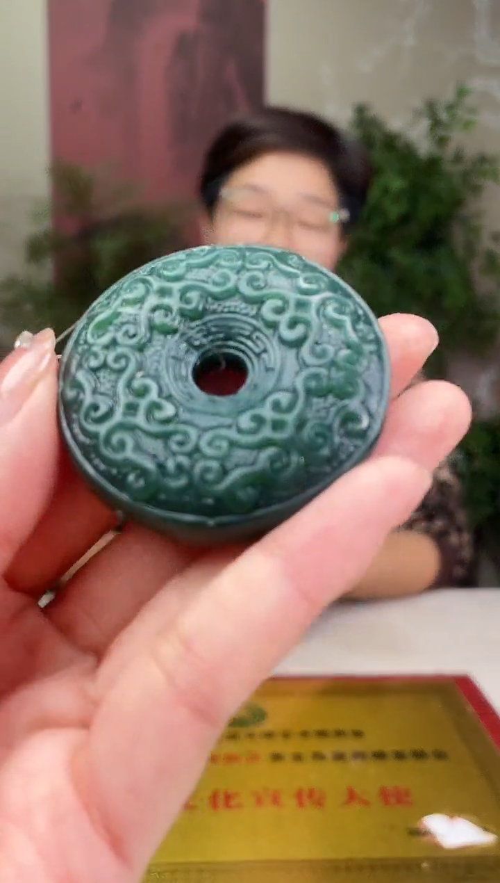 颈饰未镶嵌和田玉多样性发拍一发一         16