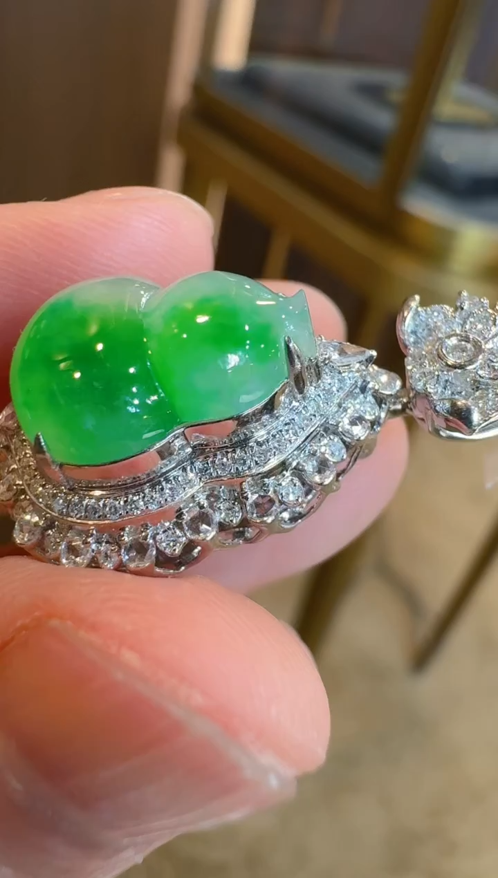 【闪购商品】翡翠吊坠(不含链)18K金镶嵌多样性团购发一件