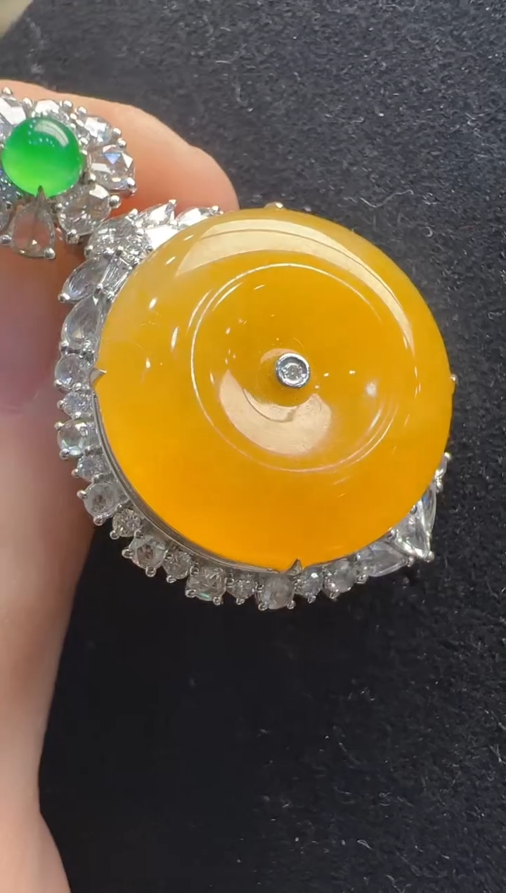 【闪购商品】翡翠吊坠(不含链)18K金镶嵌多样性发货拍一发一