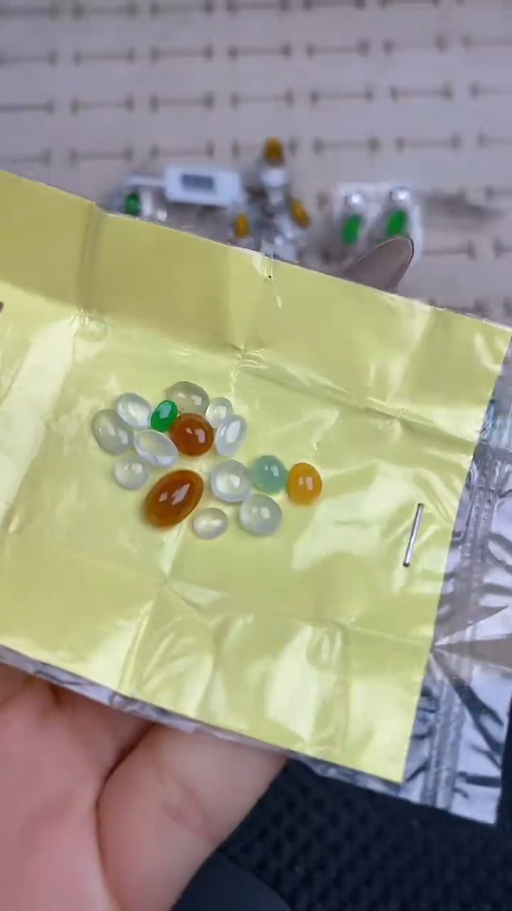 【闪购商品】翡翠耳饰未镶嵌天然A货翡翠145