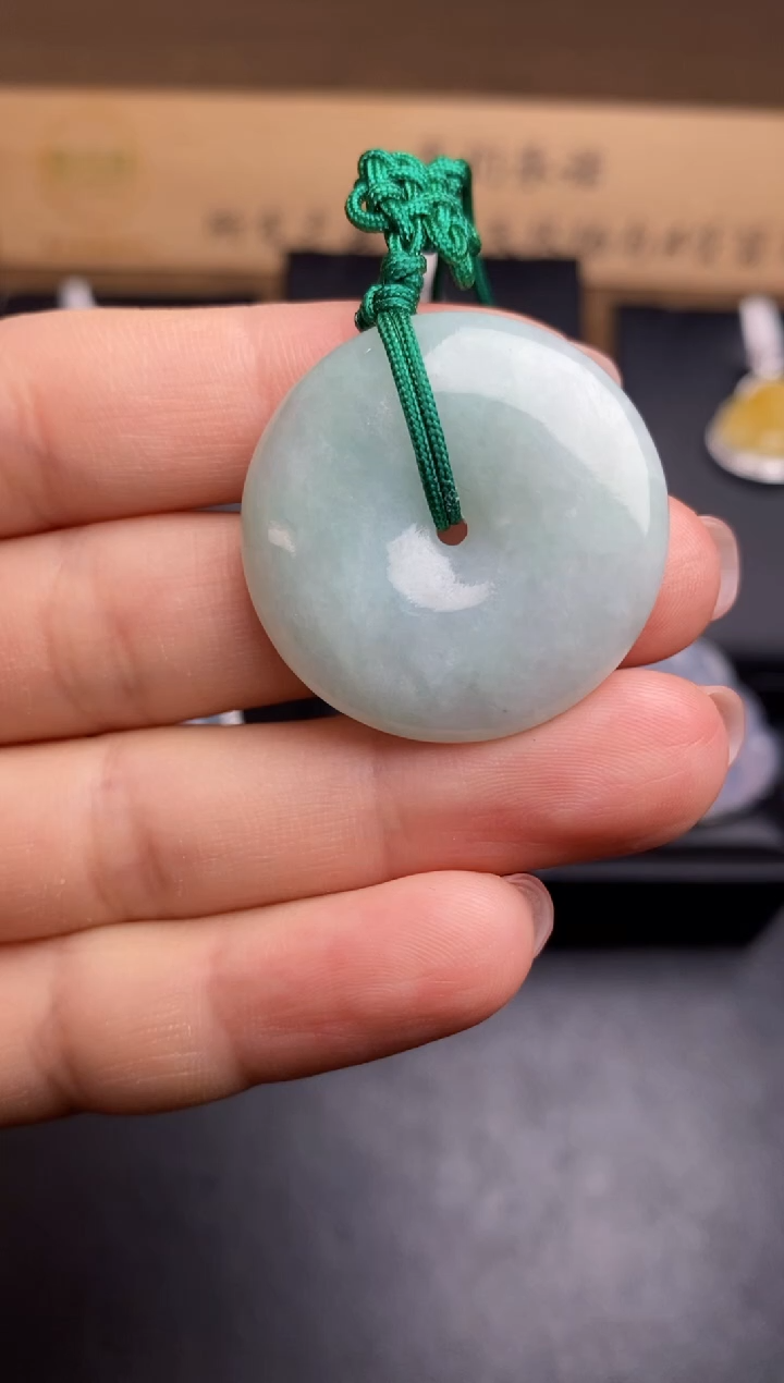 【闪购商品】翡翠颈饰未镶嵌翡翠