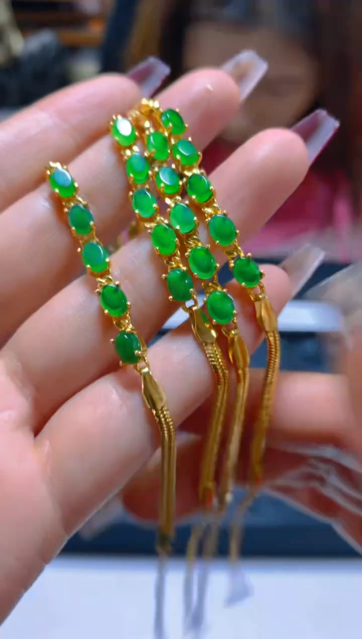 未镶嵌手链翡翠多样性发一