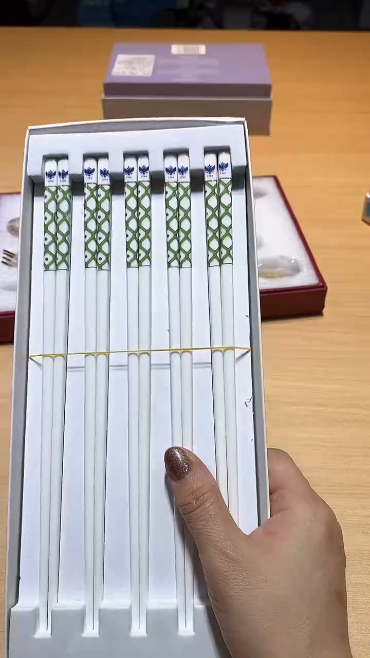【闪购商品】瓷片锅碗瓢盆一件不剩@@1