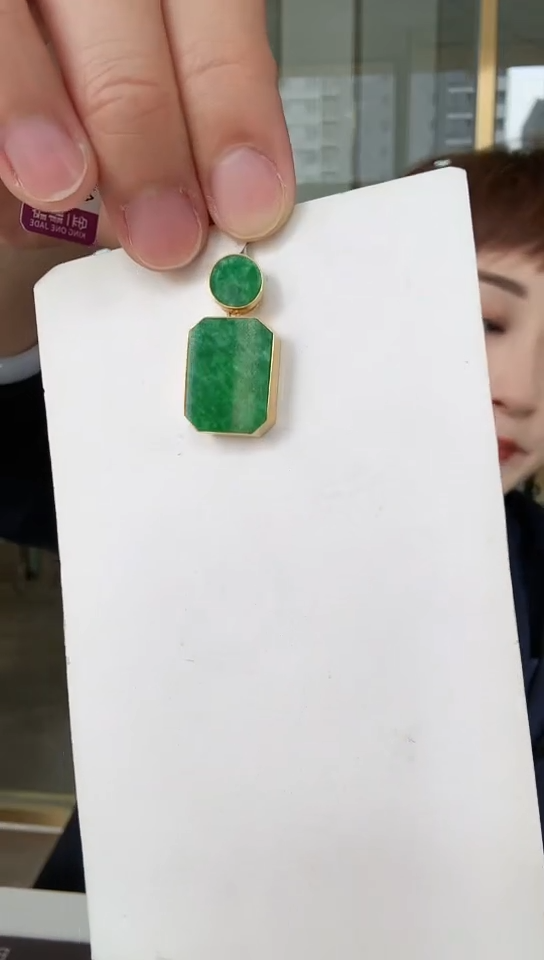 【闪购商品】翡翠颈饰18K金镶嵌挂坠4