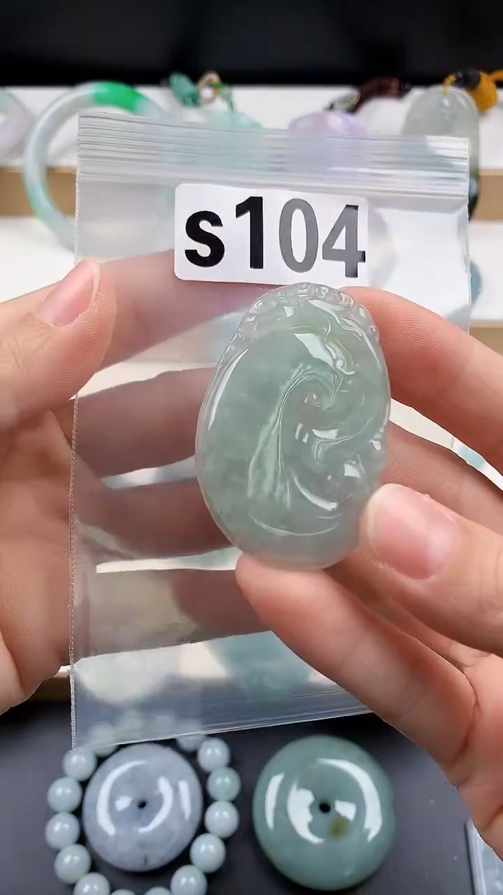 颈饰未镶嵌翡翠天然翡翠吊坠挂件