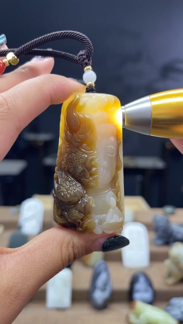 颈饰未镶嵌和田玉1