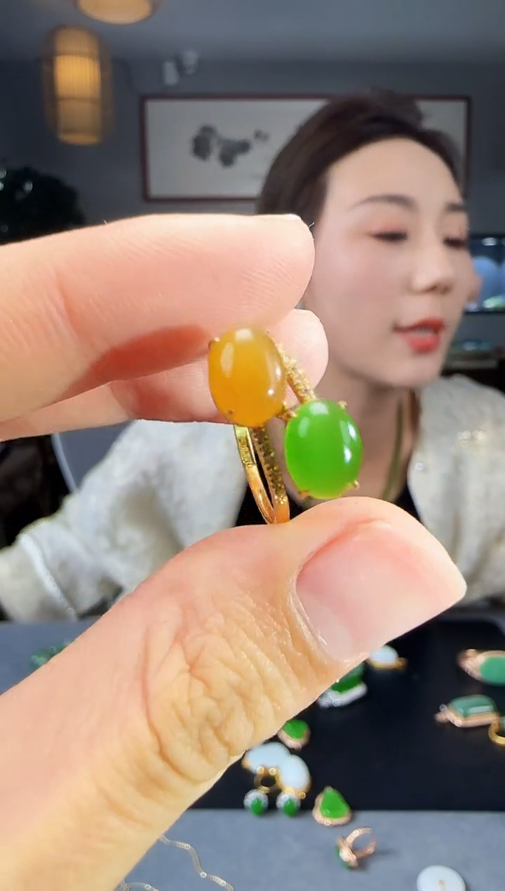 【闪购商品】和田玉戒指18K金镶嵌1