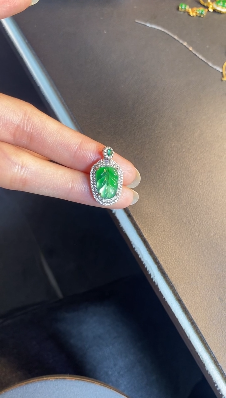 吊坠(不含链)银S925镶嵌翡翠金**啊1