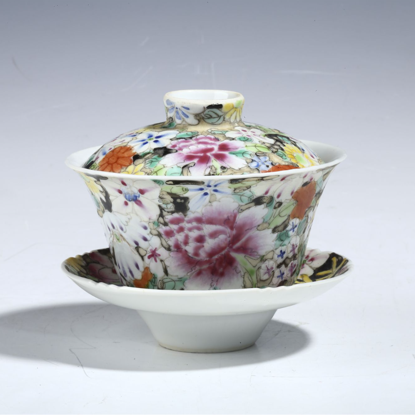 【拍卖-民国】·粉彩百花不落地纹盖碗