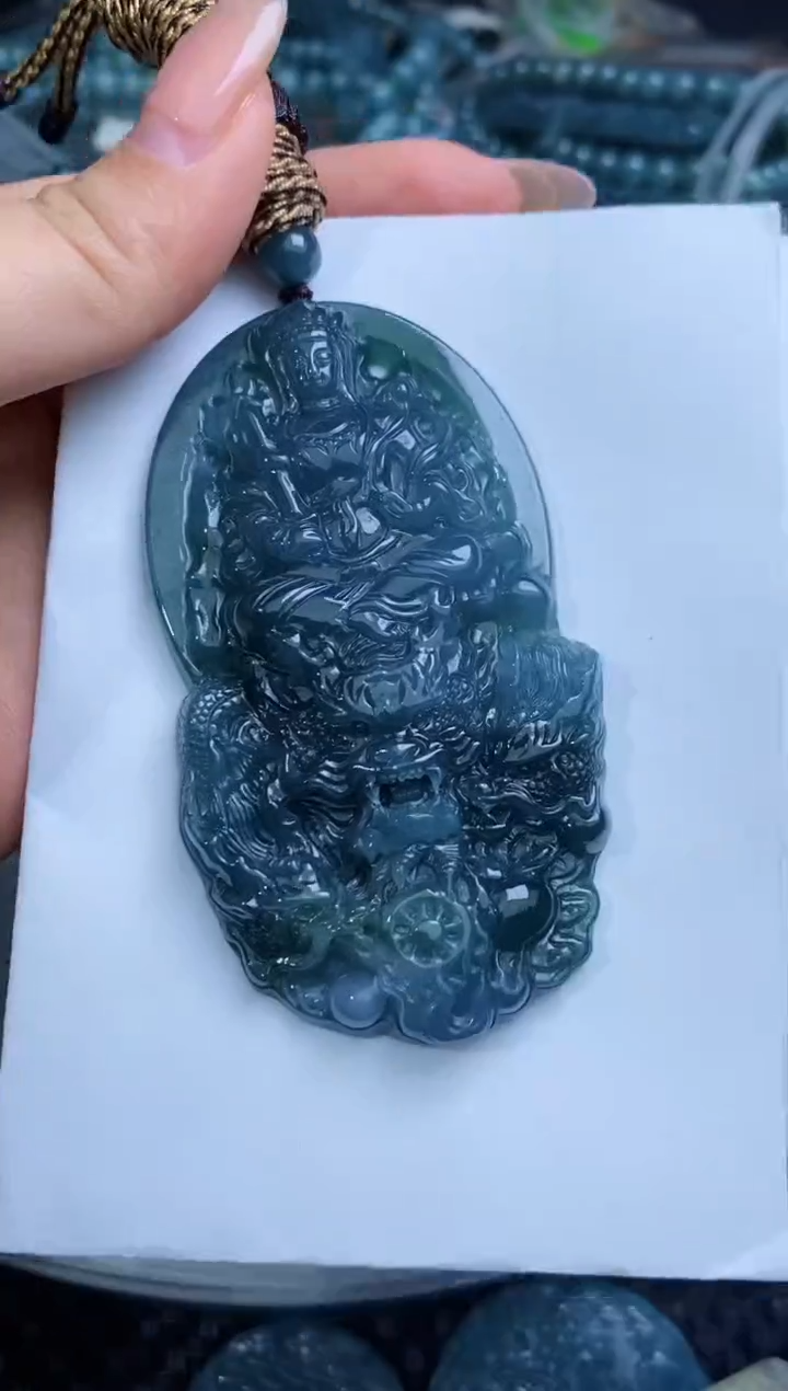 【闪购商品】翡翠颈饰未镶嵌             