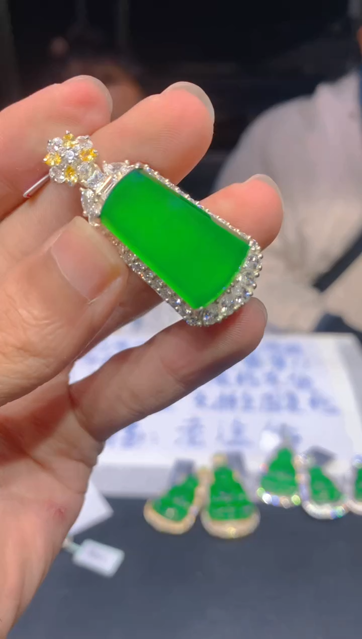 【闪购商品】定制翡翠未镶嵌61定制翡翠.多样性发货-发其一