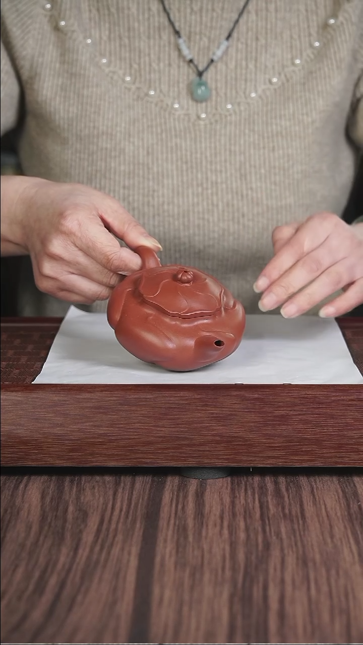 【闪购商品】紫砂茶壶风卷葵 朱泥 筋纹