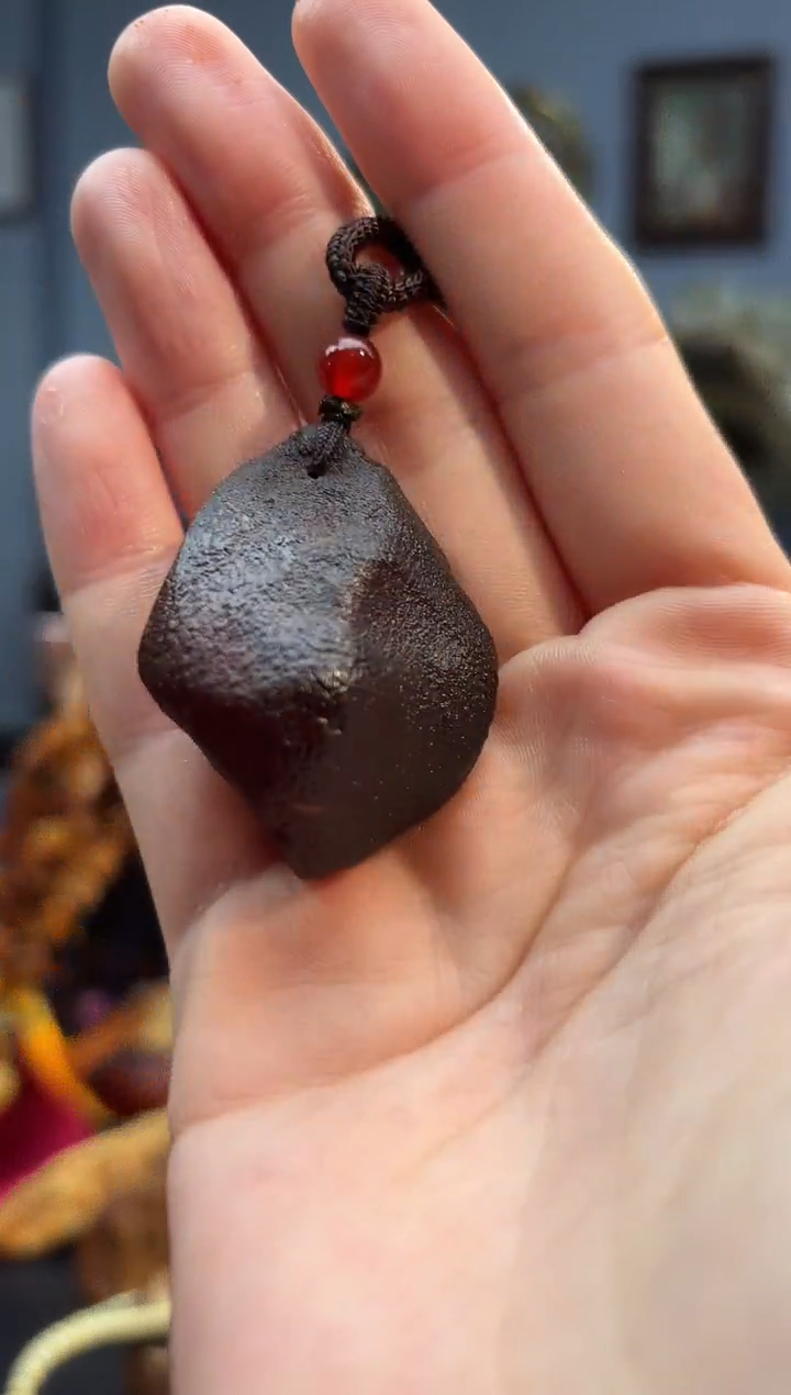 琥珀颈饰未镶嵌吊坠