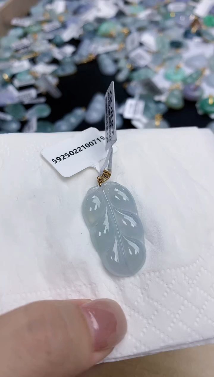 【闪购商品】翡翠颈饰18K金镶嵌天然缅甸翡翠A货