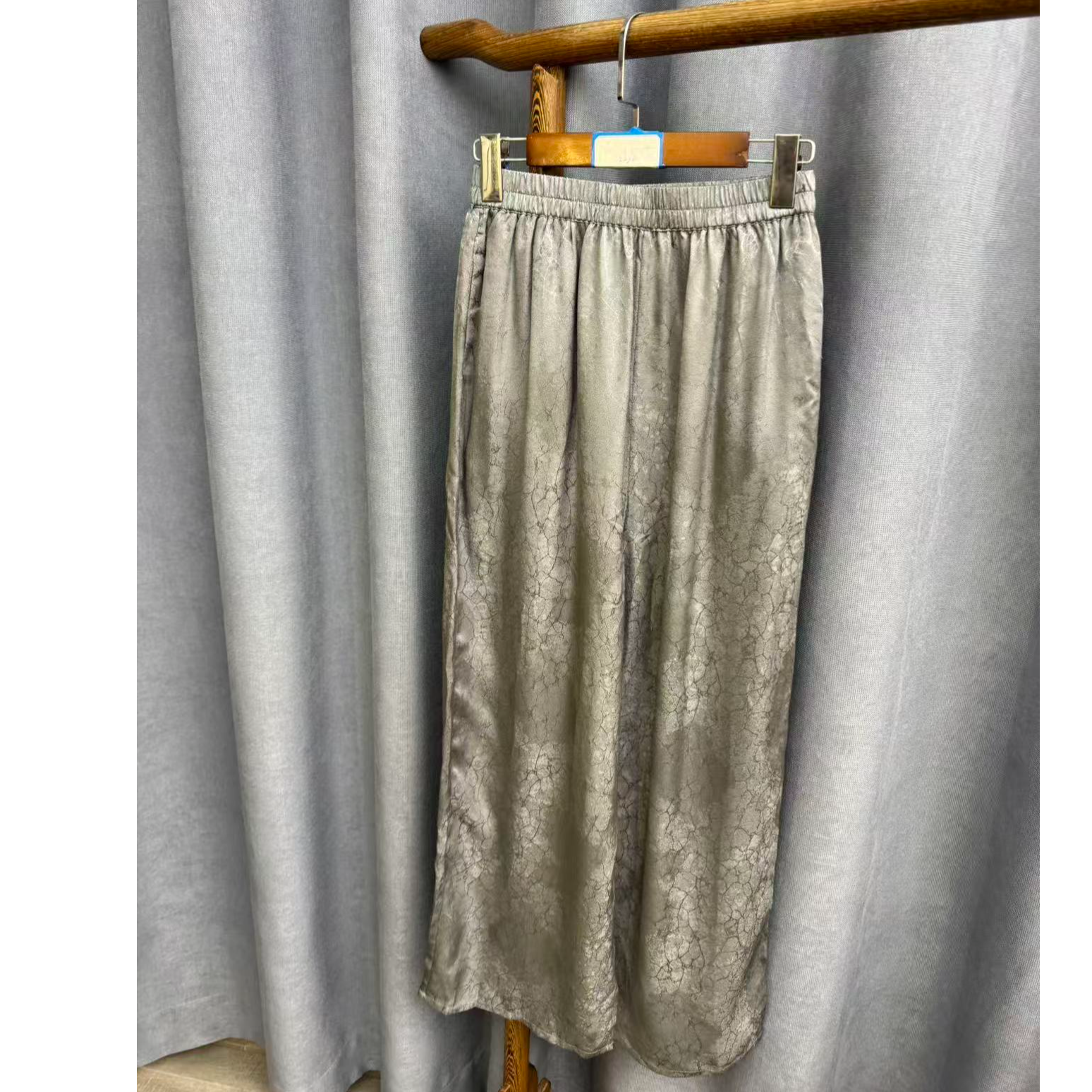 （瑕疵）秋季新款简约百搭宽松桑蚕丝直筒长裤女Z020