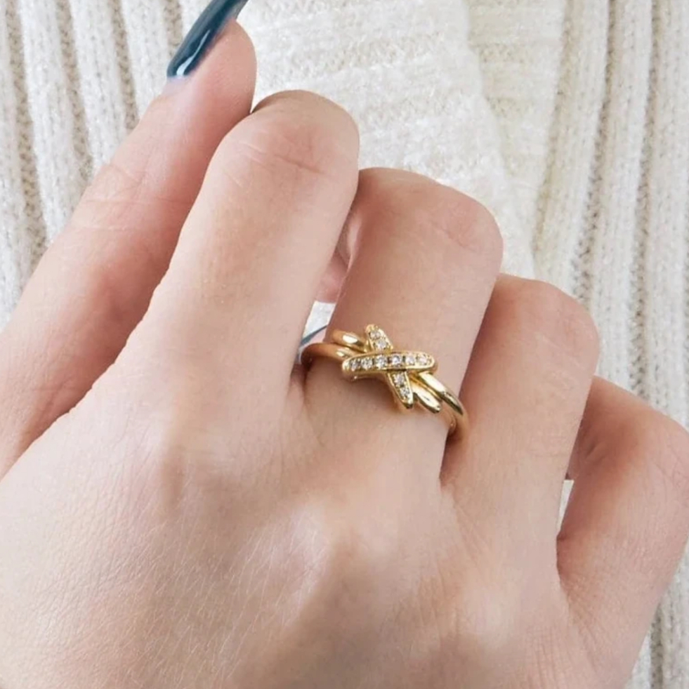 99新 Chaumet/尚美 7姐专场/18K缘系一生 满钻交叉戒指 52码