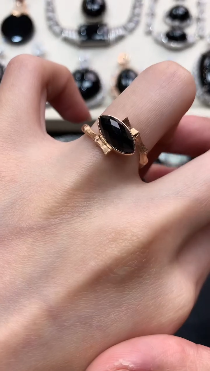 【闪购商品】翡翠戒指18K金镶嵌q5无鉴赏