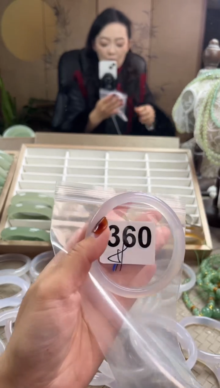 手镯玛瑙/玉髓未镶嵌360