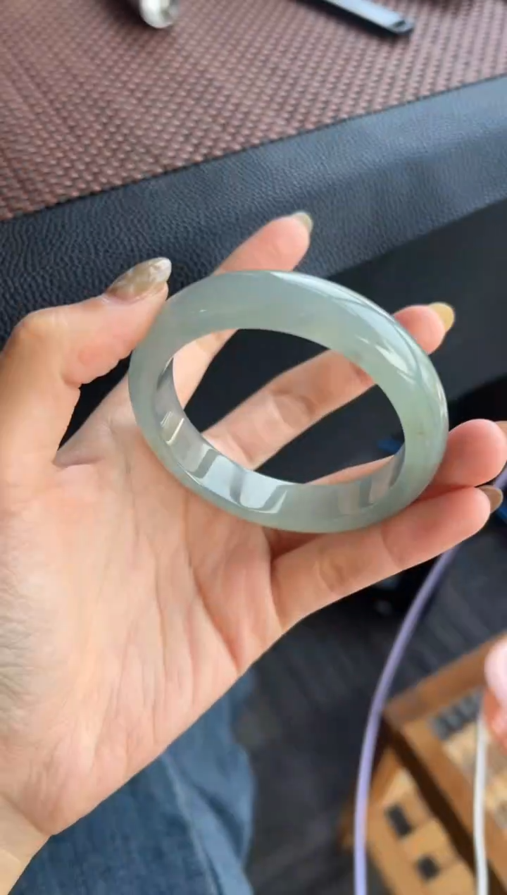 【闪购商品】翡翠手镯未镶嵌31号55.2*13.3*8.2