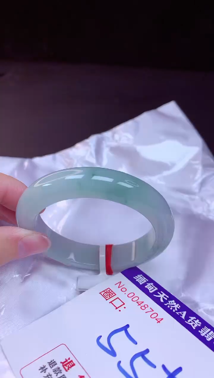 翡翠手镯未镶嵌55+             