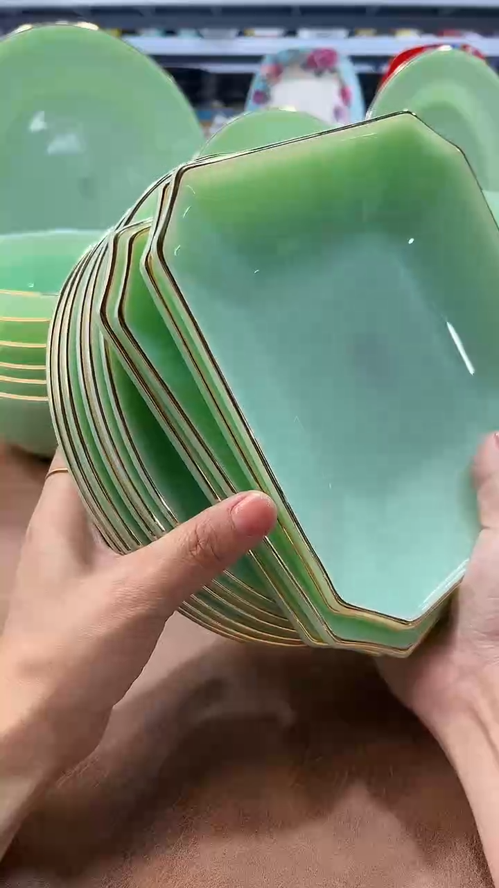 玉瓷8英寸圆盘6只方盘4只