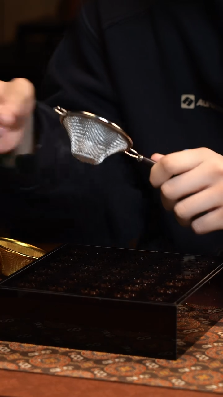 【闪购商品】G可倚不锈钢茶漏银色