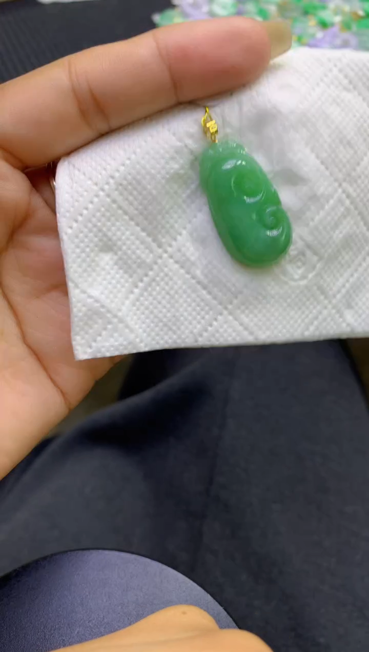 颈饰18K金镶嵌翡翠天然缅甸A货翡翠