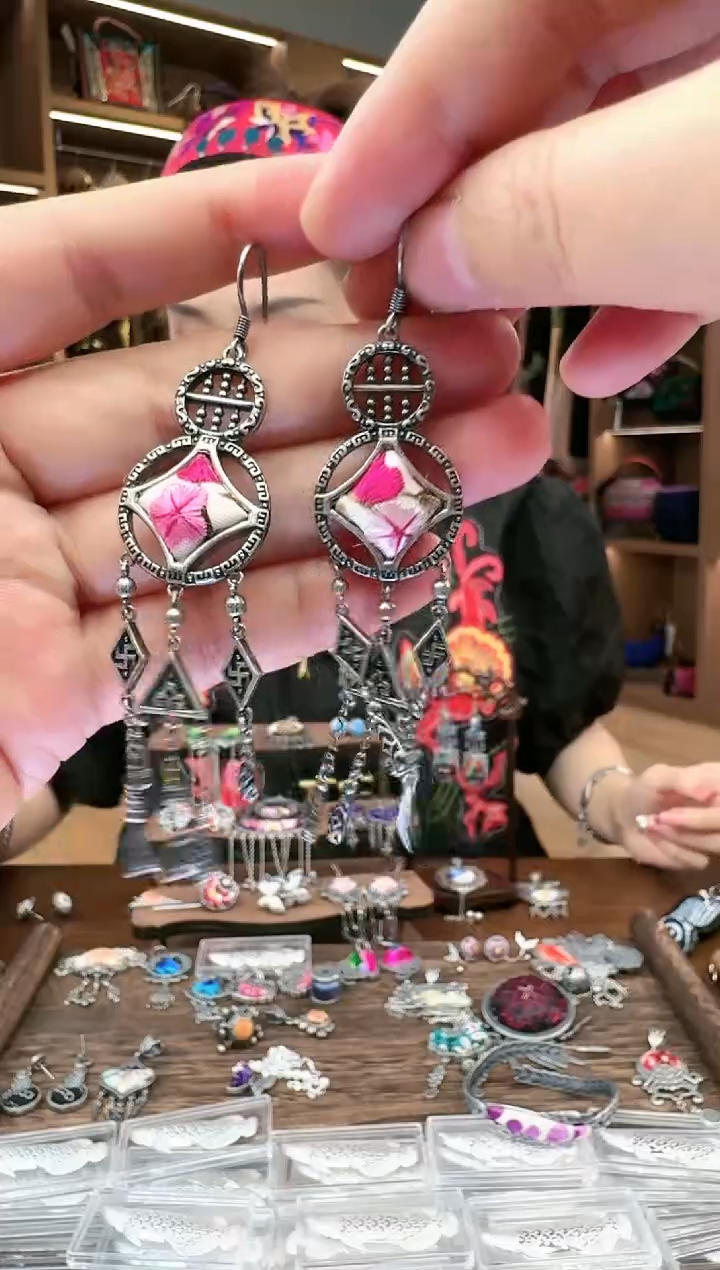 【闪购商品】织绣408黔东南苗族刺绣