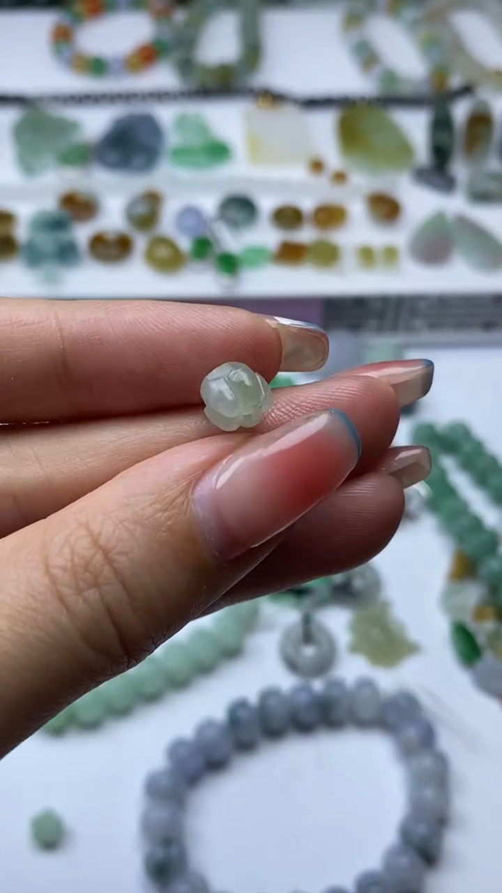 未镶嵌定制翡翠毛货定制不退不换