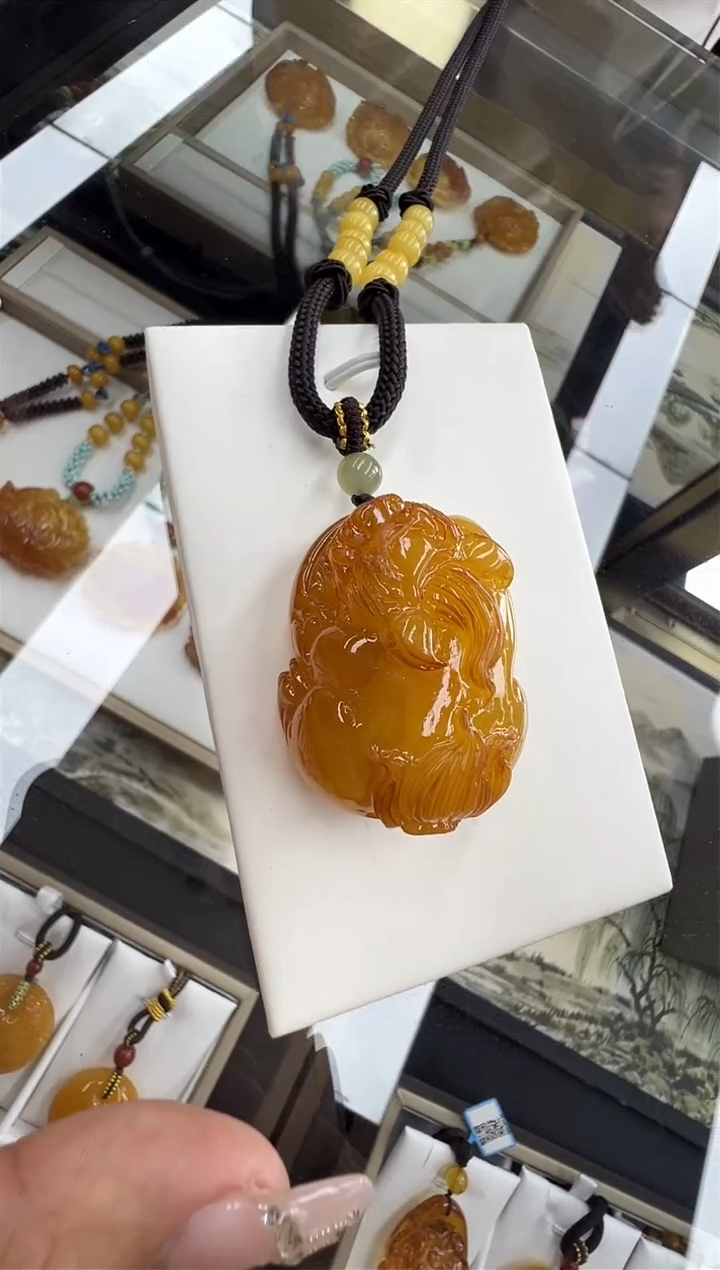 【闪购商品】琥珀颈饰未镶嵌44秒拍号