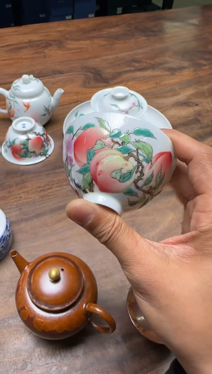 斯*一儒堂 翡翠桃鸡心杯