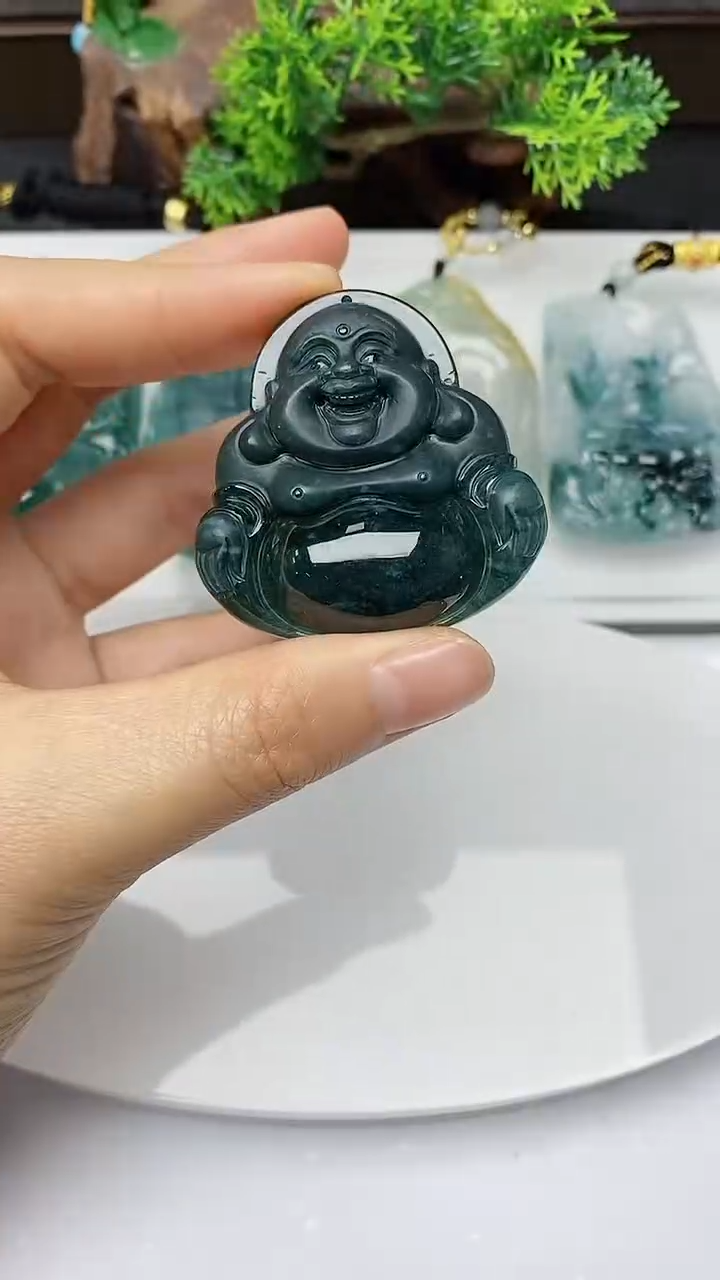 【闪购商品】翡翠颈饰未镶嵌