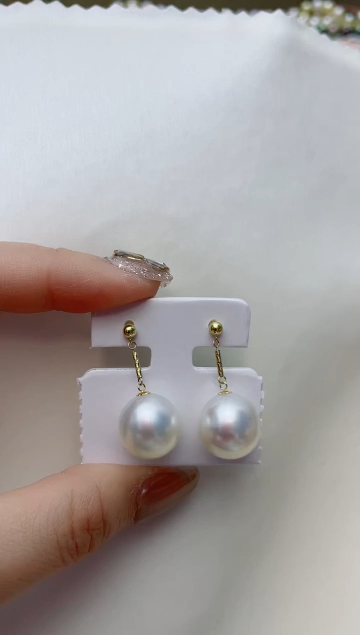 【闪购商品】海水珍珠耳饰18K金镶嵌A96