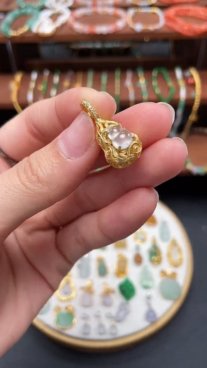 【闪购商品】翡翠吊坠(不含链)银S925镶嵌一个  JK701