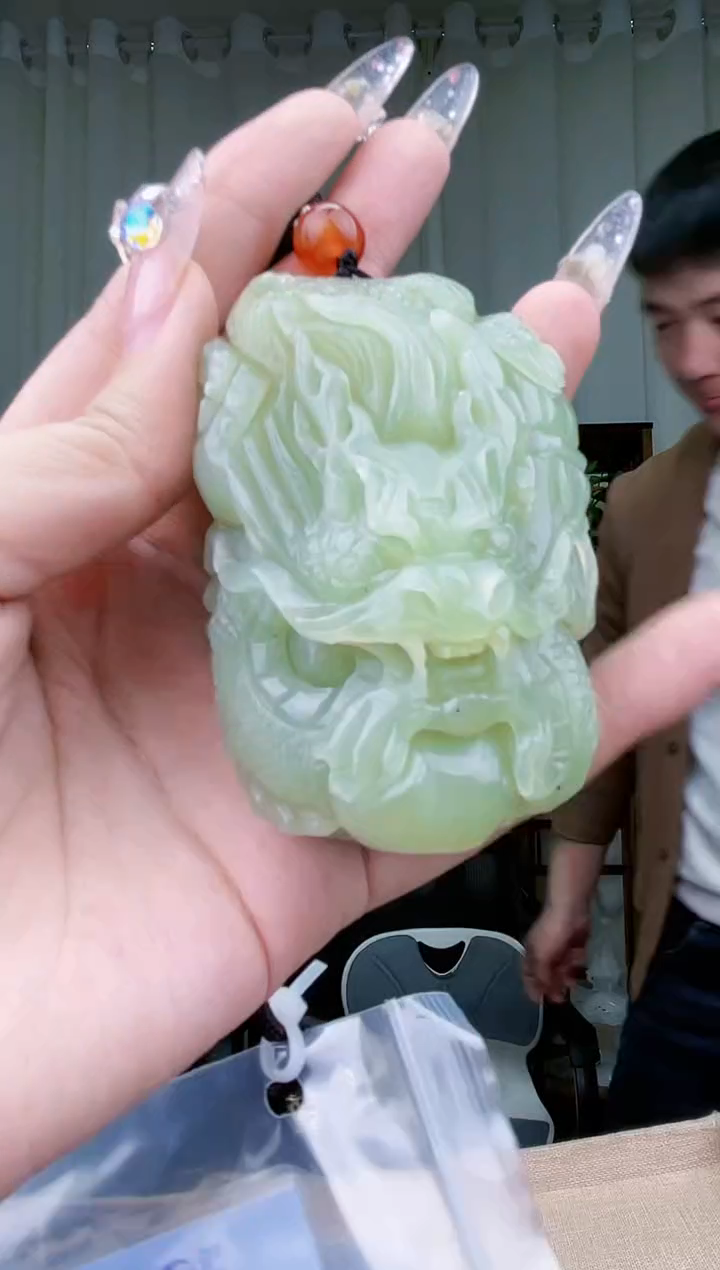 【闪购商品】和田玉挂件未镶嵌拍一发一，多样性发货！