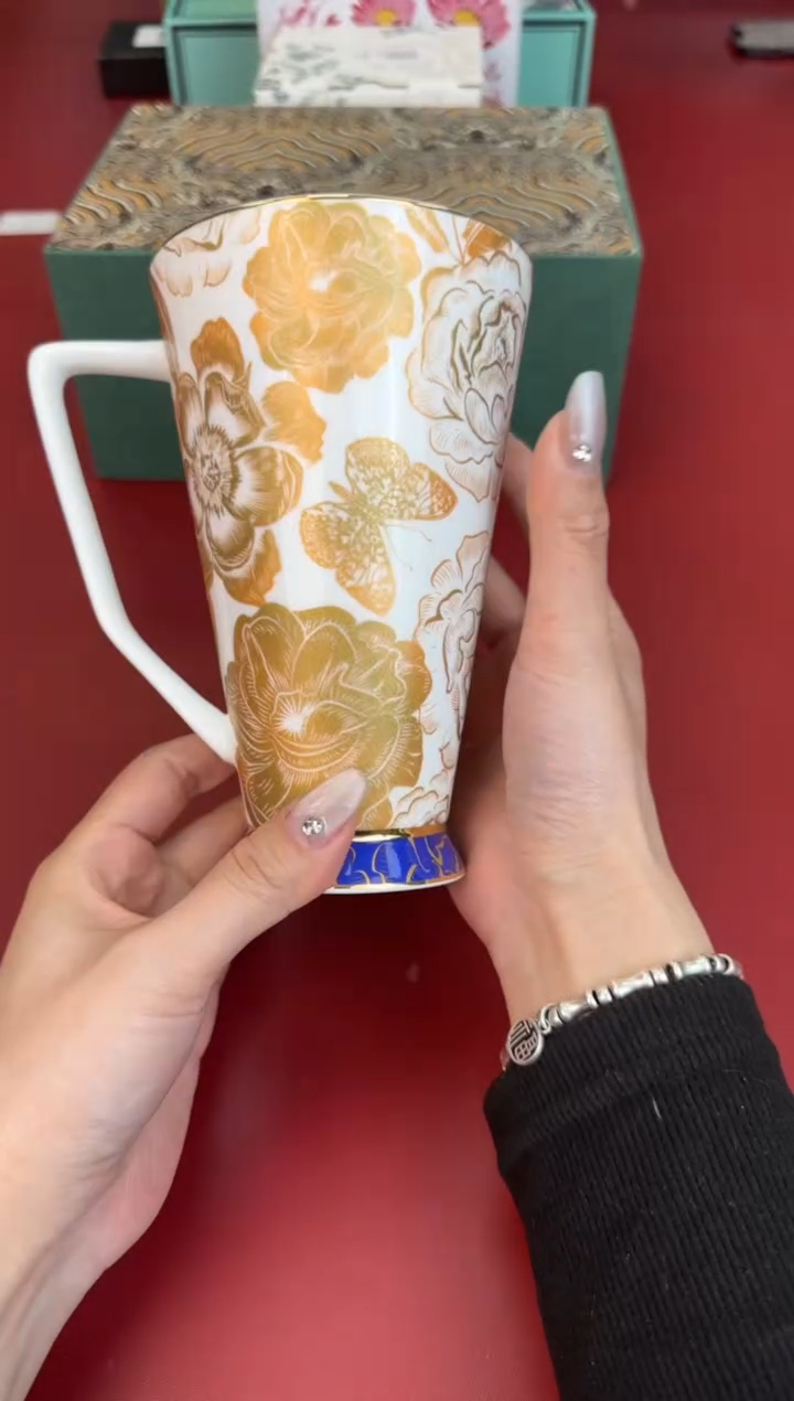 【闪购商品】瓷片正午瓷缘 臻品源泉@@8P103