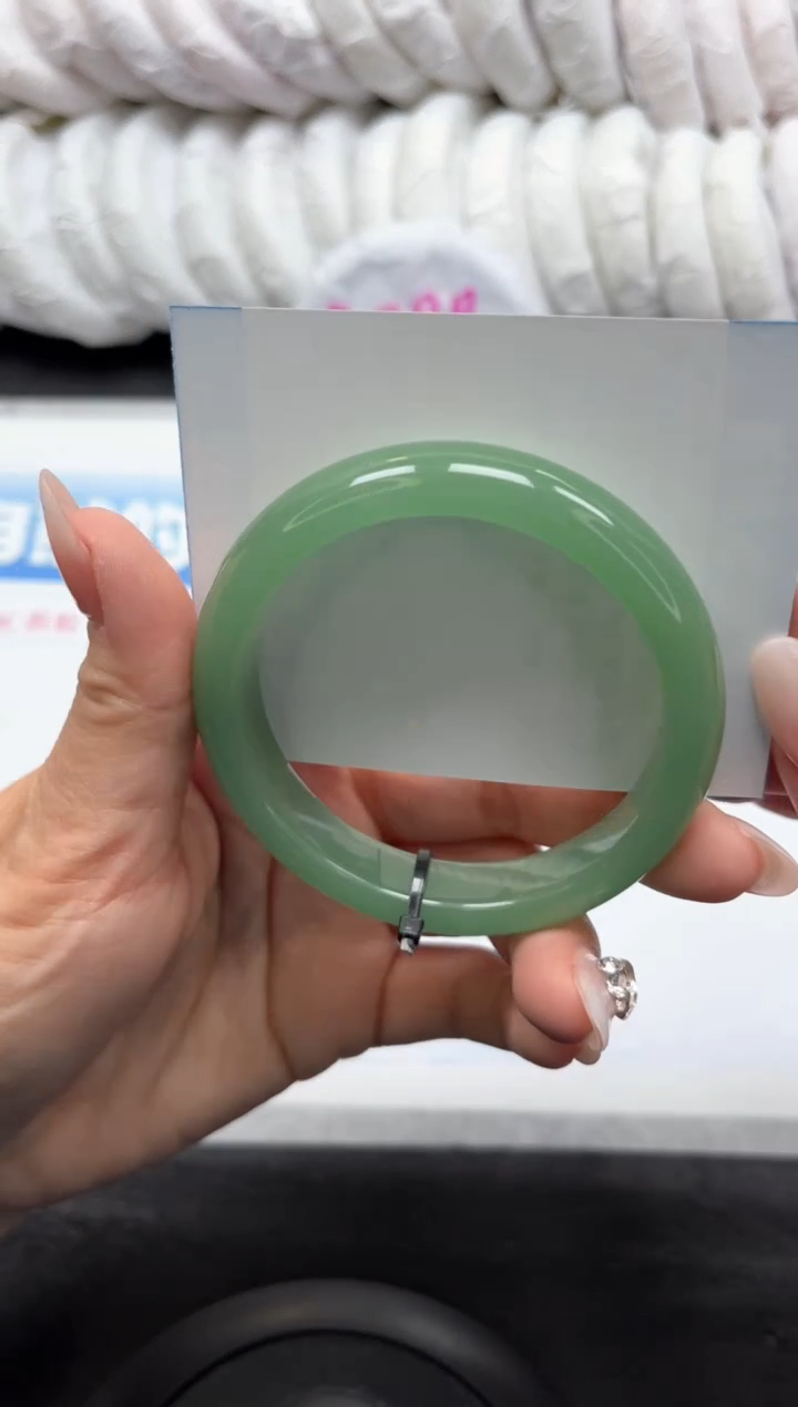 【闪购商品】石英质玉手镯未镶嵌91-56