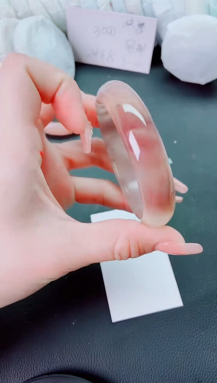 【闪购商品】石英质玉手镯未镶嵌M126-58-59