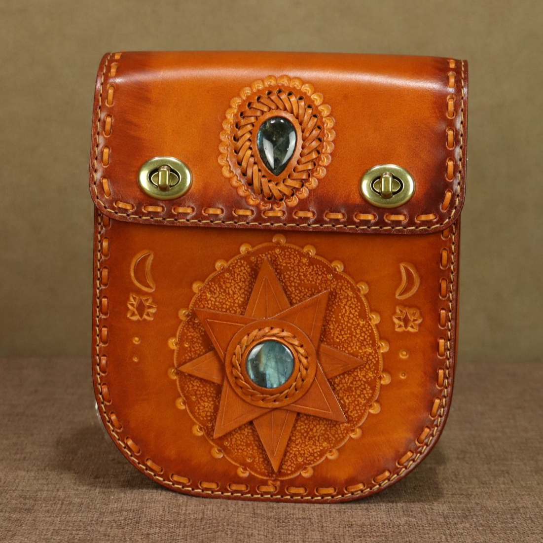 头层植鞣托斯卡纳牛皮真皮女士双肩斜跨日月星辰包包