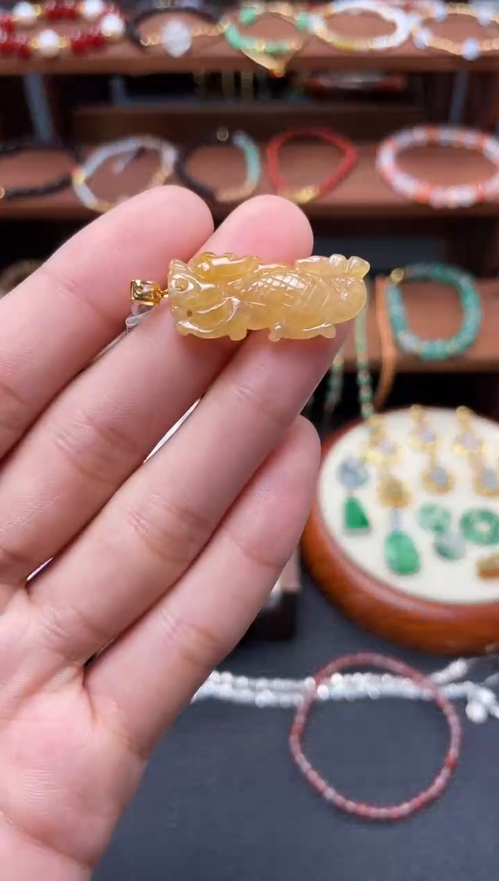【闪购商品】翡翠吊坠(不含链)18K金镶嵌一个  JK251