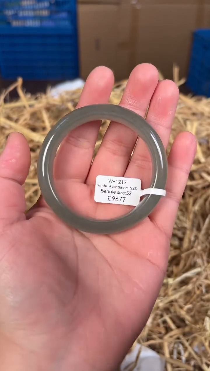 未镶嵌手镯石英质玉W1217