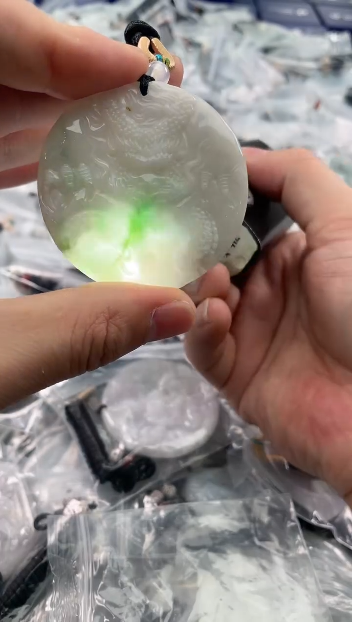 颈饰未镶嵌翡翠25/11/24/.104