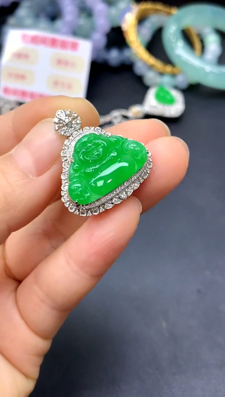 颈饰18K金镶嵌翡翠355-中国好珍宝