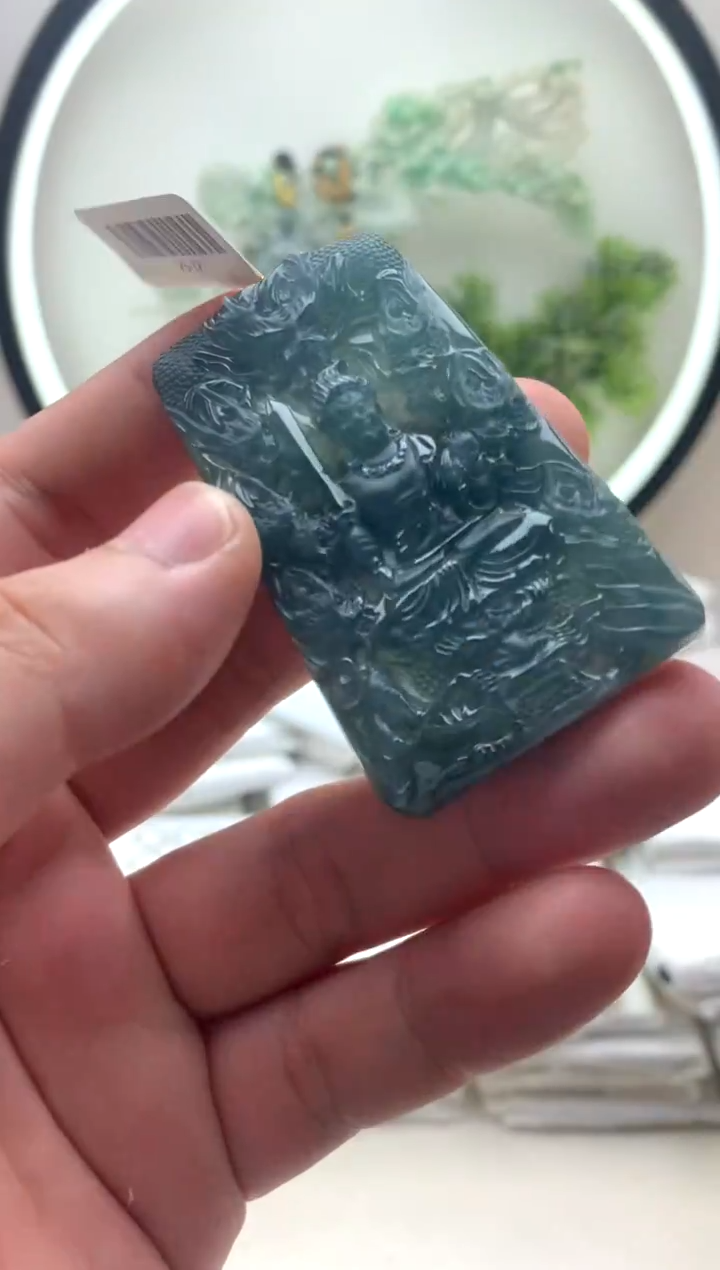 颈饰未镶嵌翡翠不动明王