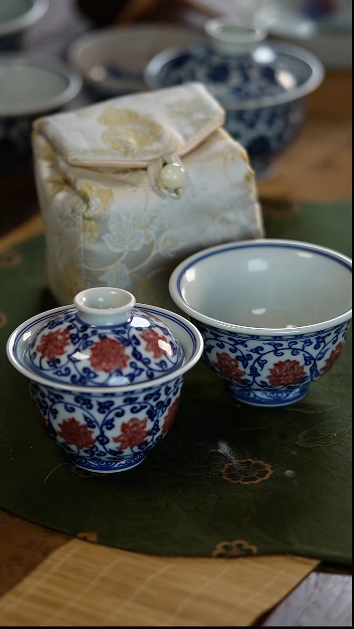 瓷景德镇陶瓷茶器釉里红盖碗+杯子