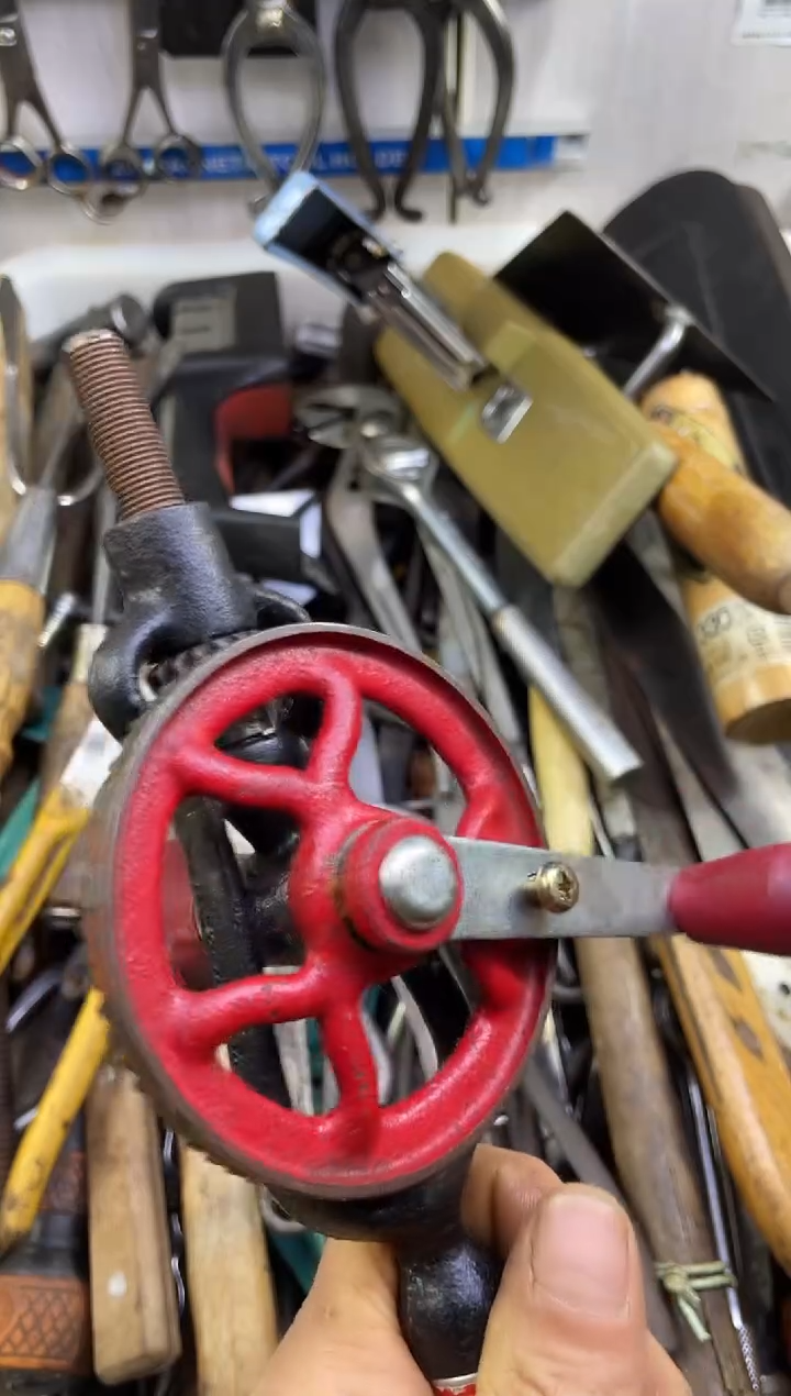 镁瑞****?老五工具工具工具